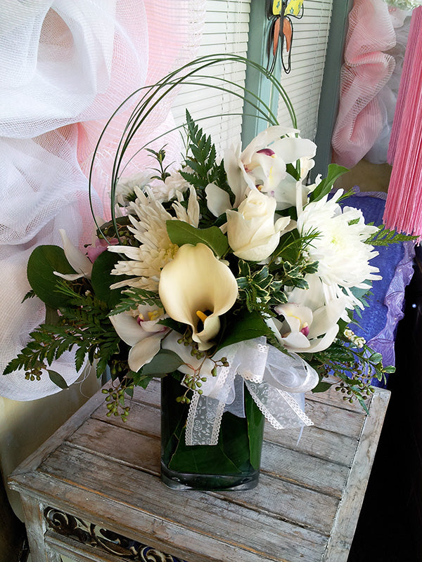 Vase arrangement No.37 (Photo shown is Medium size. Small $65, Medium $85, Large $105, Extravagant $125 CAD)