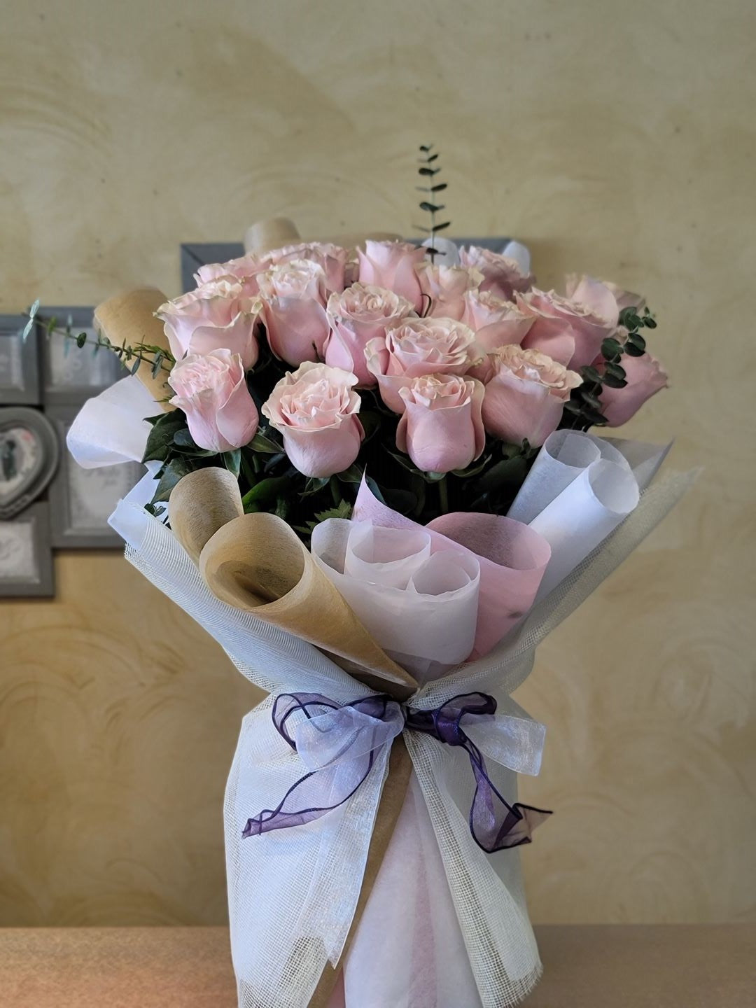 Valentine’s Day 18 Soft Pink Roses Bouquet