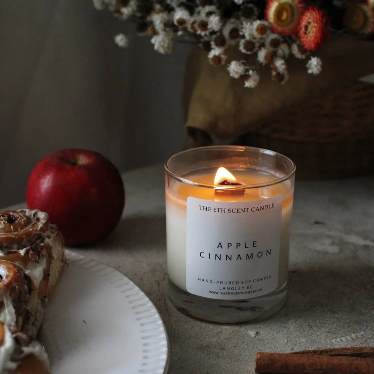 APPLE CINNAMON SOY CANDLE